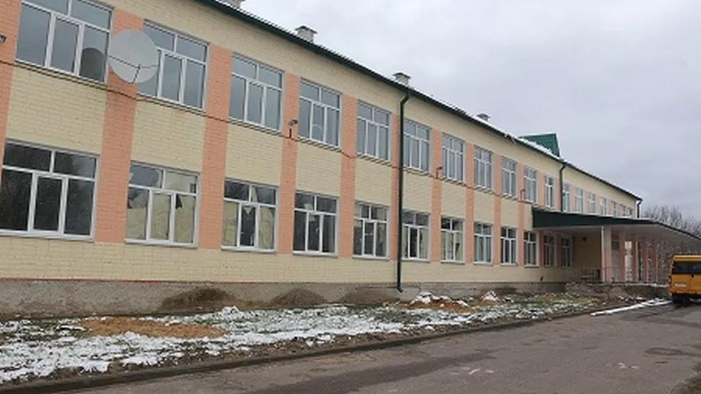 В Злынковском районе за год на ремонт школ и детсадов направили десятки миллионов рублей