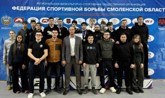 Брянцы выступили на Первенстве ЦФО по спортивной борьбе