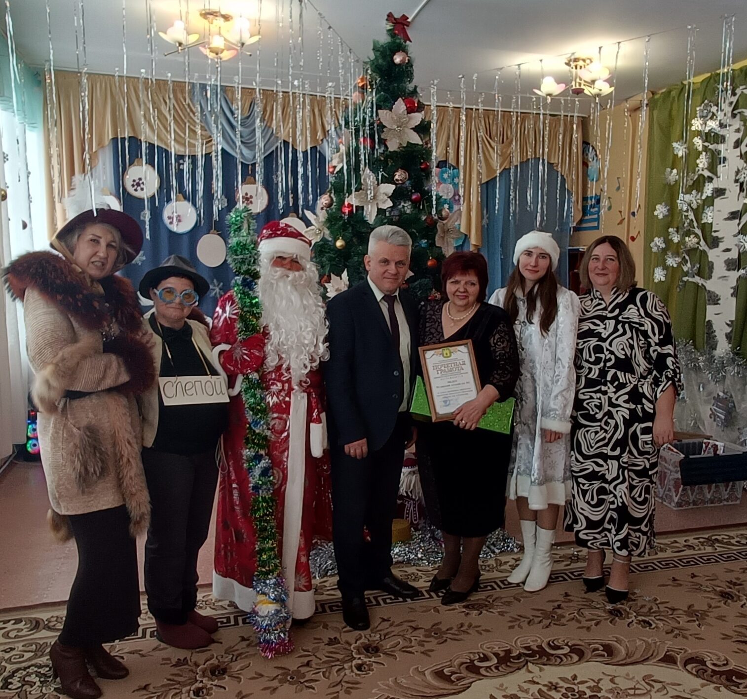 Подведены итоги смотра-конкурса «Чудеса своими руками»  на лучшее праздничное оформление