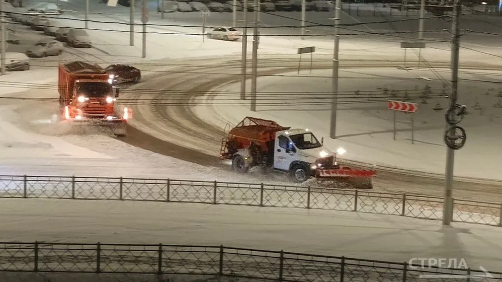 За сутки в Брянске вывезли 640 тонн снега, уборка продолжается