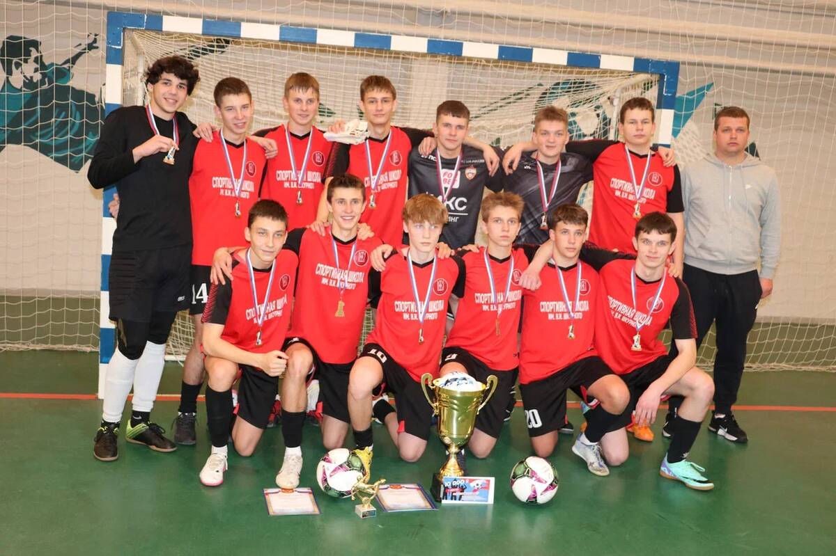 Команда из Клинцов стала обладателем Кубка губернатора по мини-футболу в Стародубе