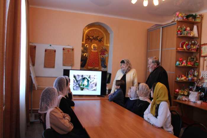 Юные мглинчане участвуют в эколого-просветительском проекте «Помогите птицам зимой»