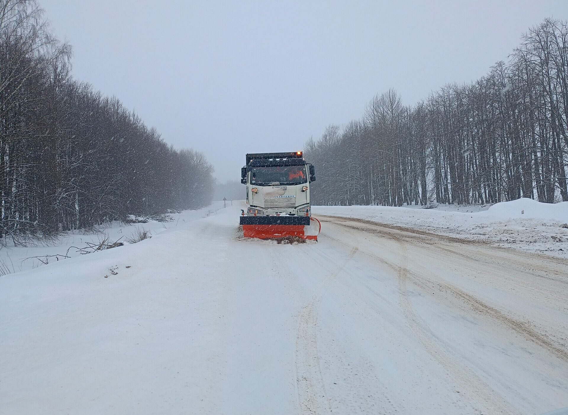 В Мглинском районе коммунальные и дорожные службы работают в усиленном режиме