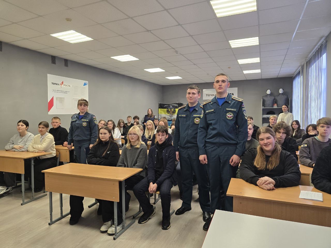 В Мглинской школе № 2 прошла встреча с курсантами