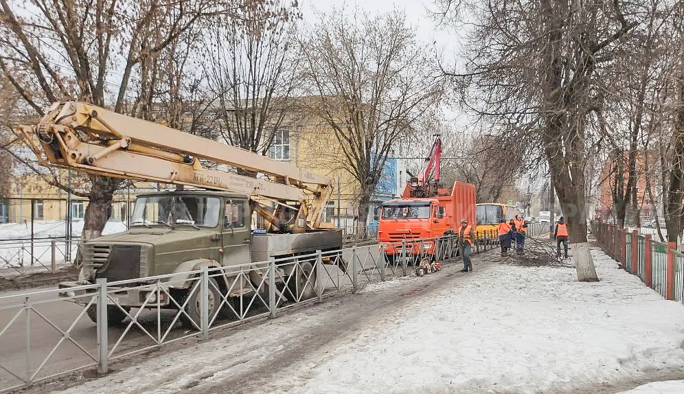 На брянских дорогах заработали пятикратные ускорители ремонта — установки «Белта»