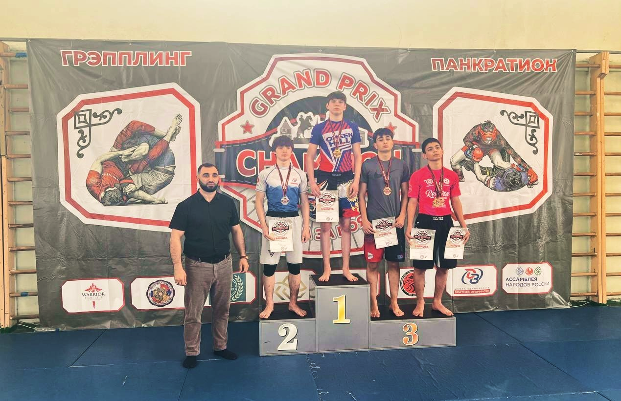 Брянские бойцы ММА вернулись с медалями