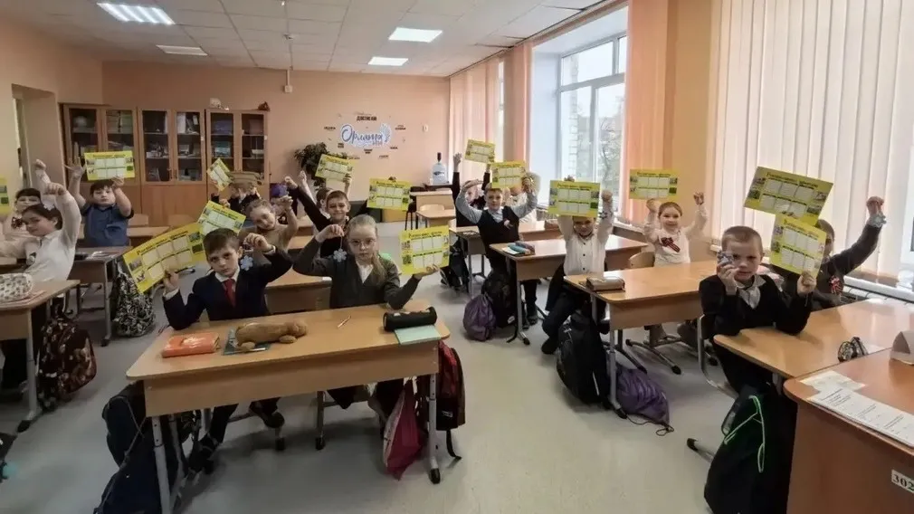 Сотрудники «Россети Центр» встретились с брянскими школьниками