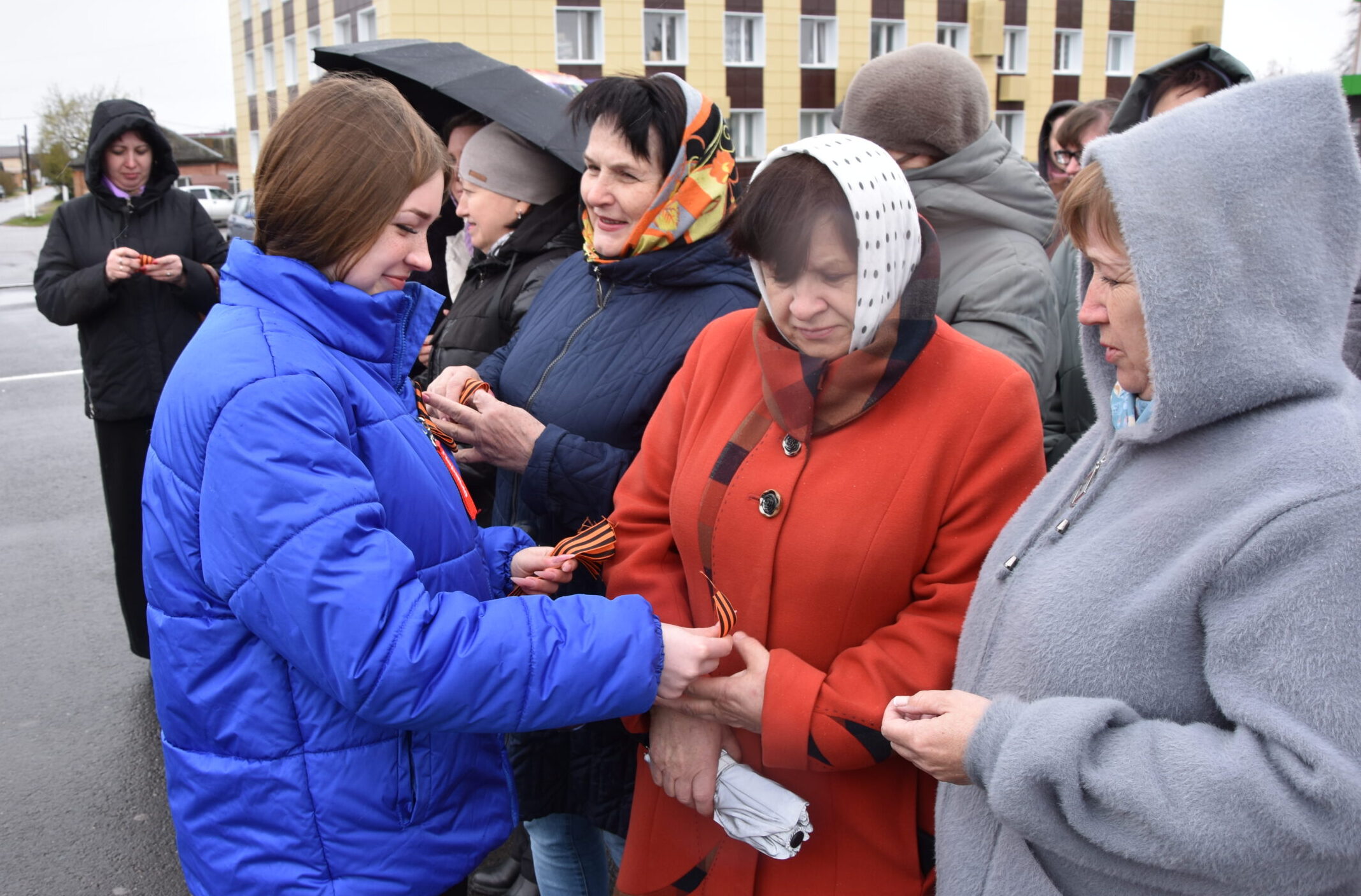 В Мглине стартовала акция «Георгиевская ленточка»