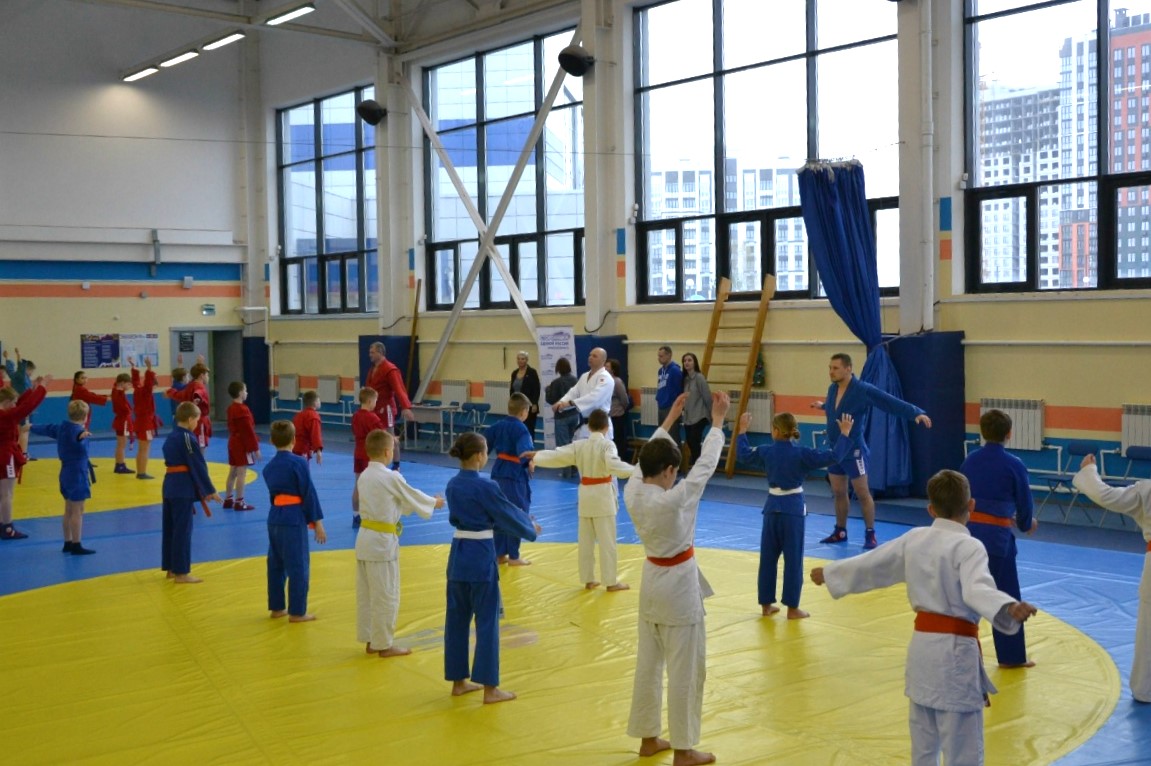 Во Дворце единоборств прошла «Зарядка со звездой» в рамках марафона «Сила России»