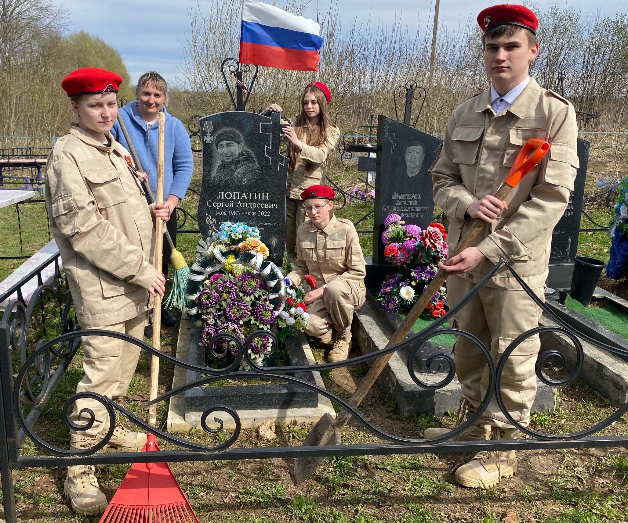 Особое внимание — вопросу благоустройства памятных мест