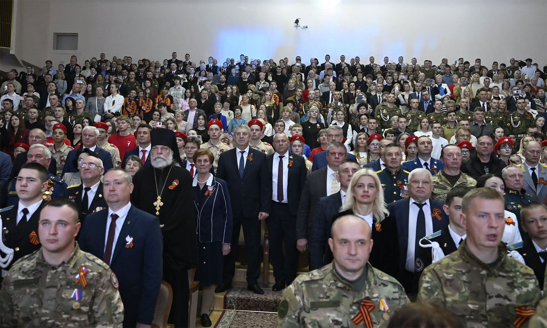 «Великая Победа великого народа!»: в Брянской области состоялся концерт, посвященный Дню Победы