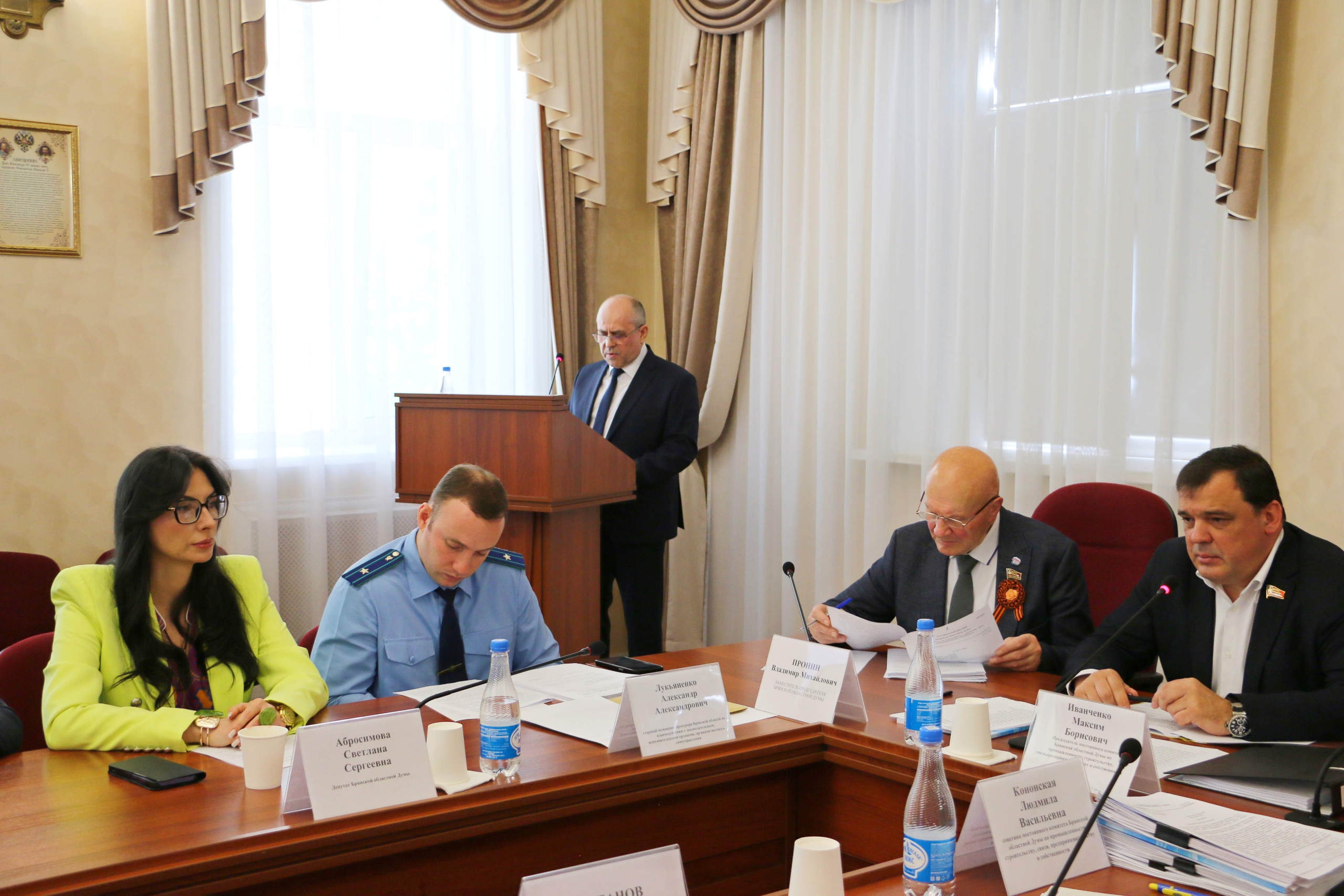 Депутаты Брянской области обсудили инвестиционную программу и поддержку предпринимателей