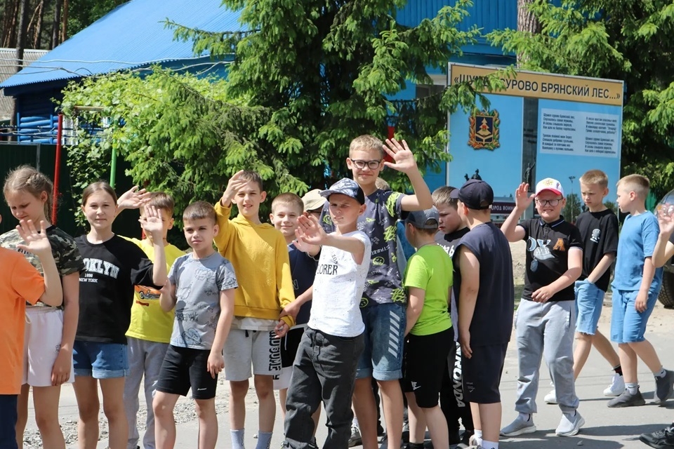 350 активистов со всей области в лагере «Огонёк» на смене «Содружество Орлят России»