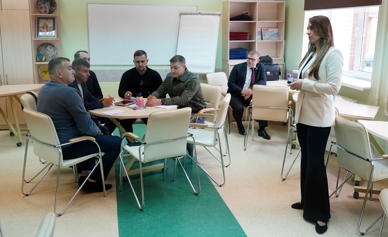 «Экономика и финансы»: участники «Брянских героев» перешли к новому модулю