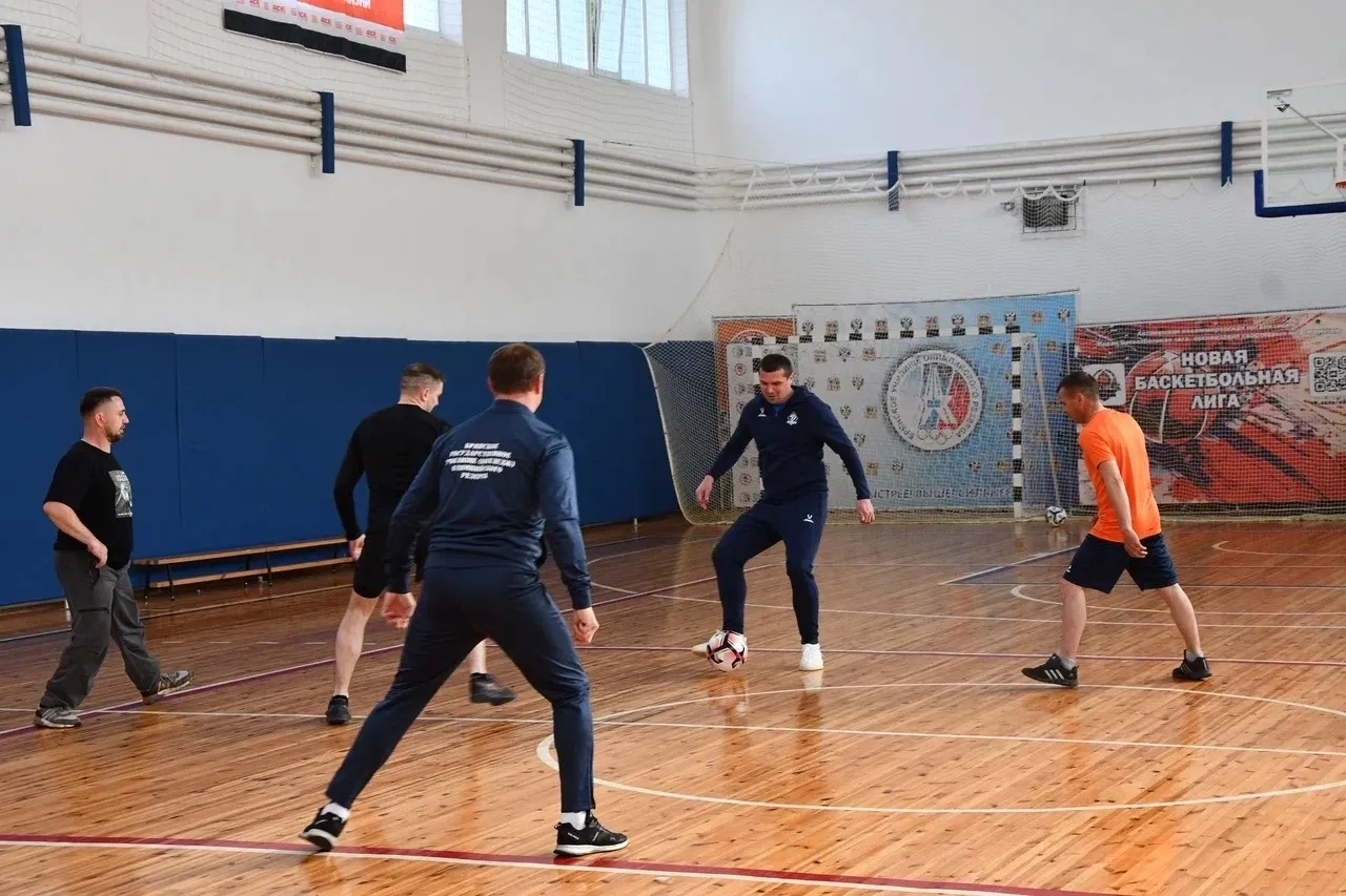 В Брянске участники проекта «Брянские Герои» вышли на утреннюю зарядку