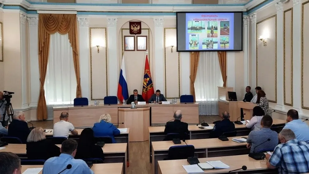 В Брянске состоялось заседание Совета по межнациональным отношениям