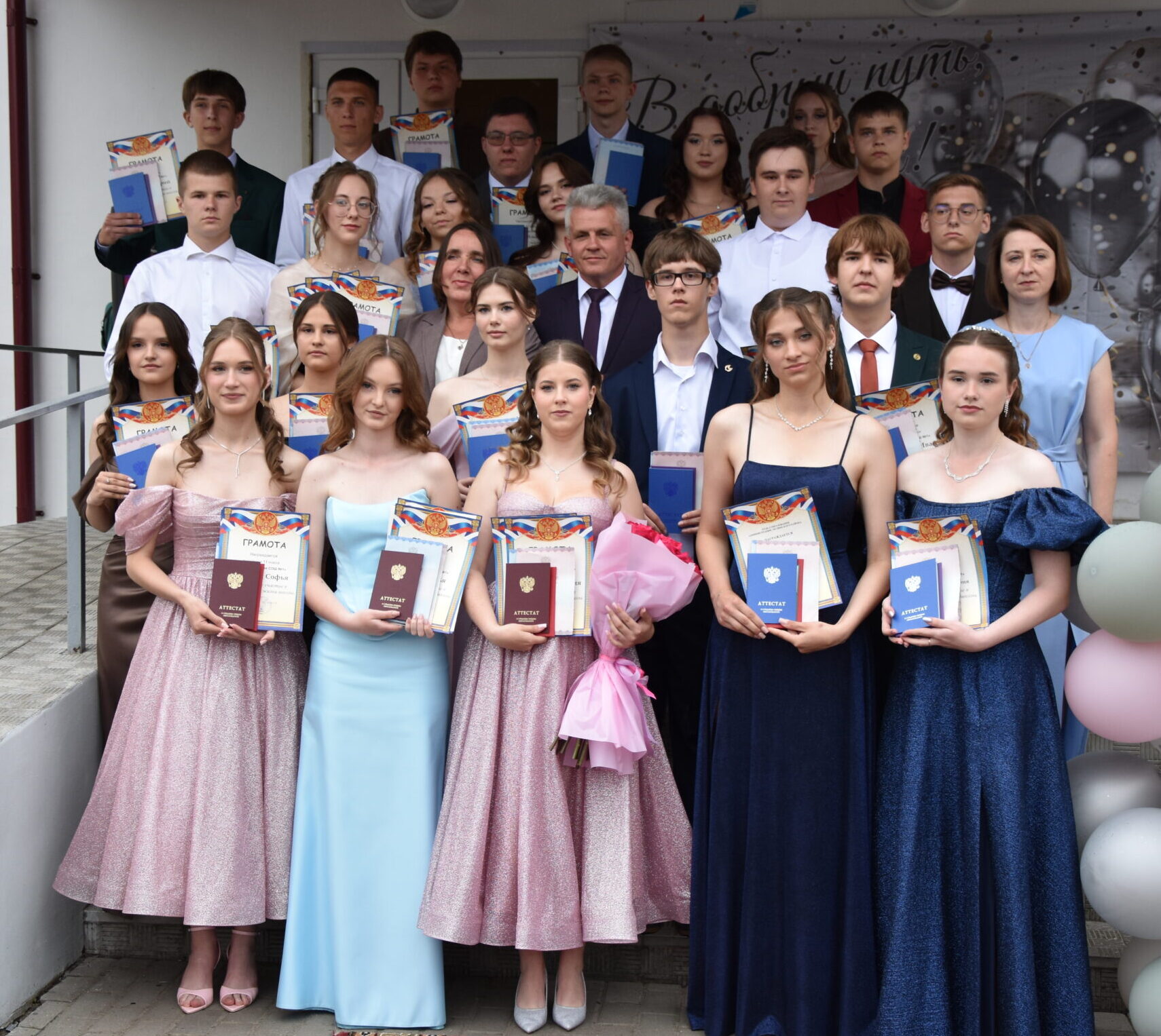 В мглинских школах прошли выпускные вечера