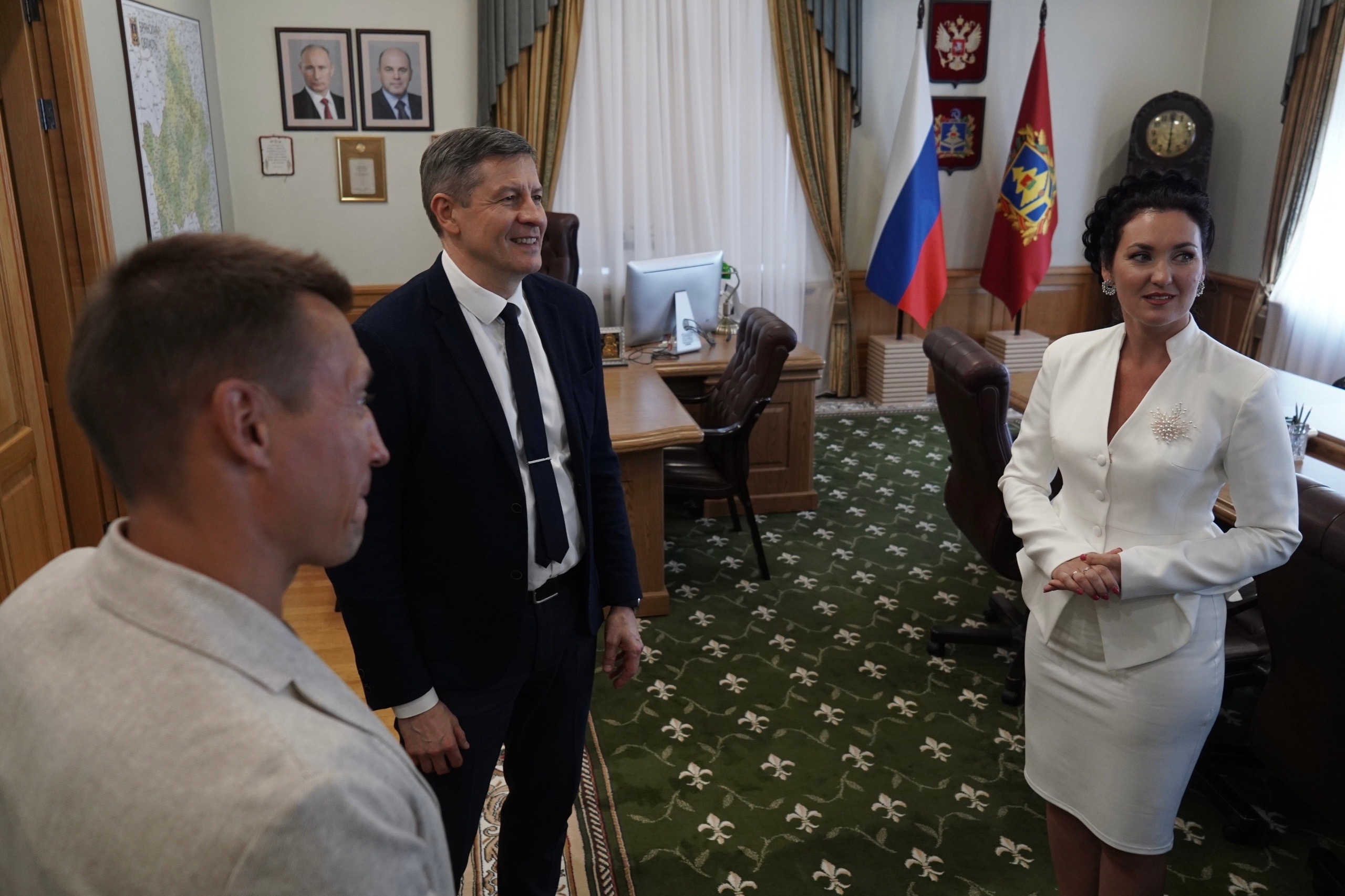 Егор Ковальчук и Александр Легков обсудили развитие лыжного спорта в регионе
