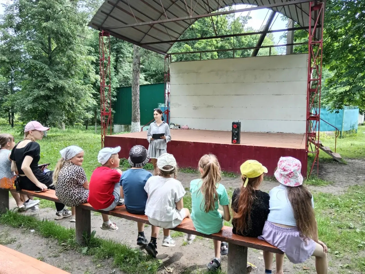 Для ребят из пришкольного лагеря провели игровую программу