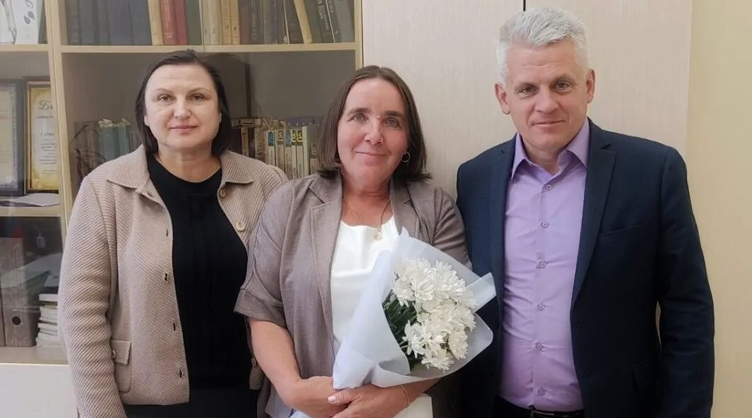 Юбилей отмечает директор Мглинской школы № 1 Галина Ломко