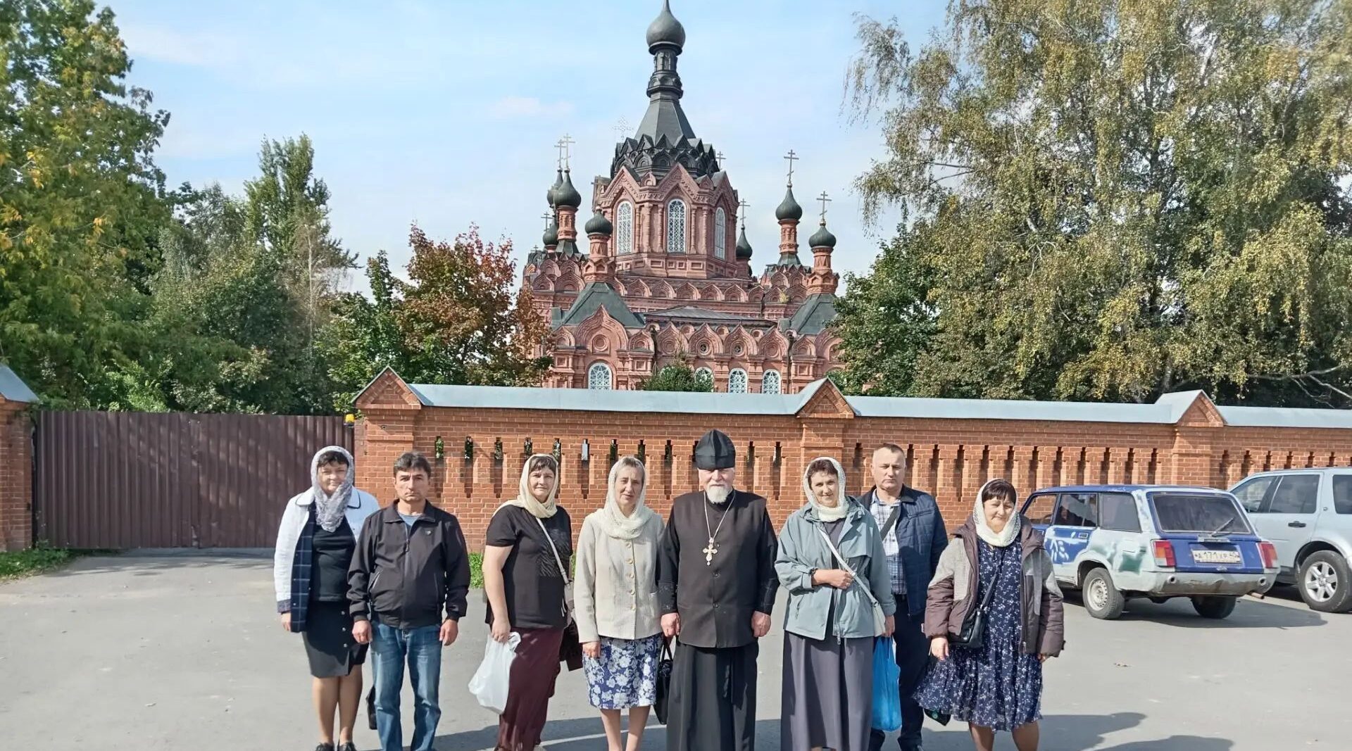 Прихожане Успенского храма г. Мглина посетили святыни Калужской митрополии