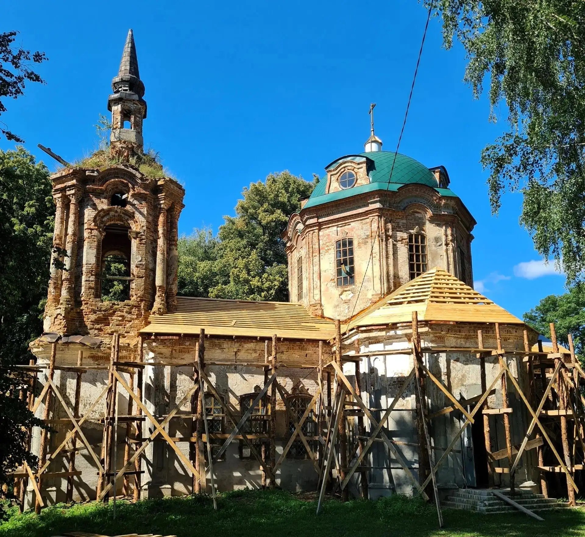 В Брянской области возрождают памятник архитектуры XVIII века