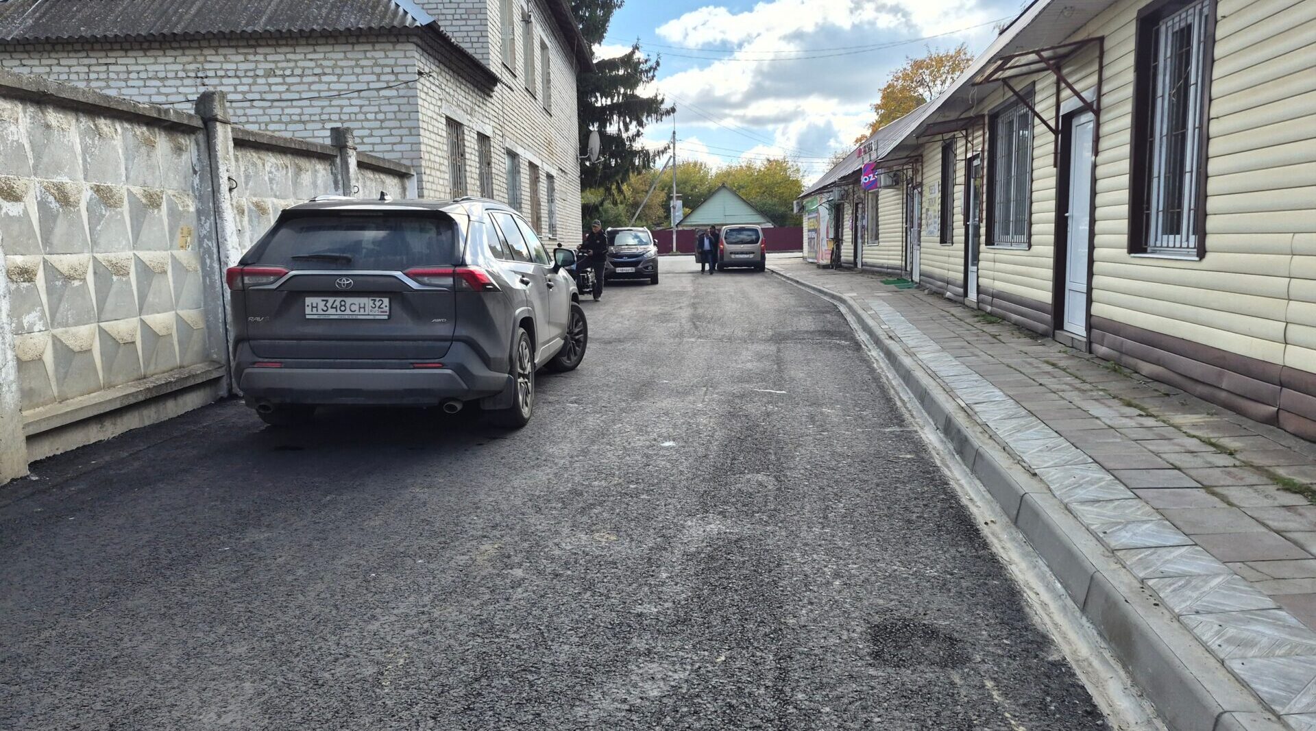 В брянских Комаричах завершен капитальный ремонт дороги