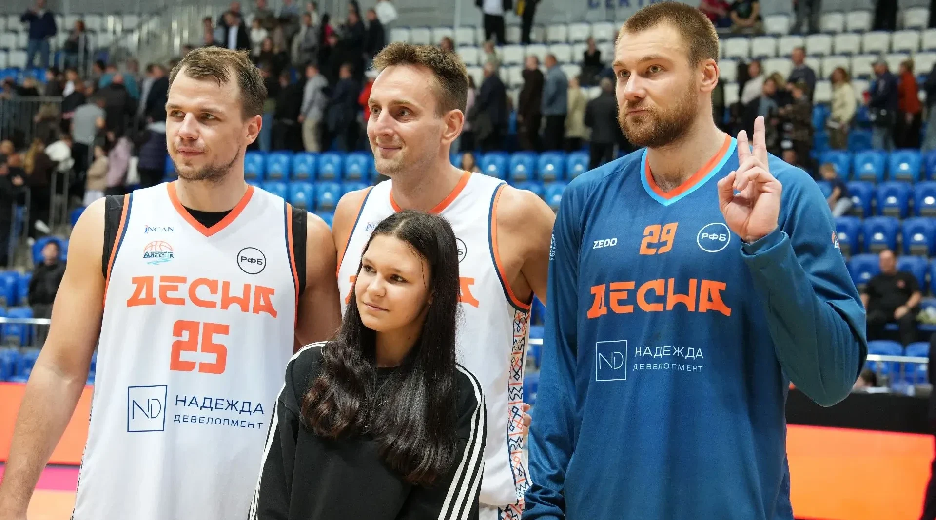 Брянская баскетбольная «Десна» одержала первую победу в Суперлиге
