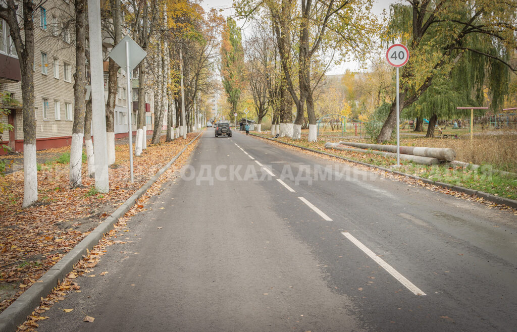 На отремонтированной улице Вяземского  построили две парковки