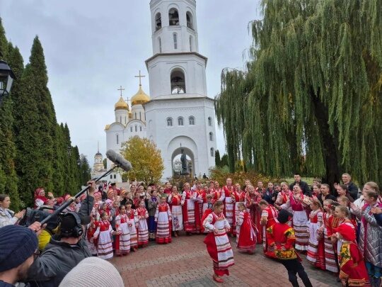 В центре Брянска состоялись съемки передачи «Играй, гармонь любимая!»