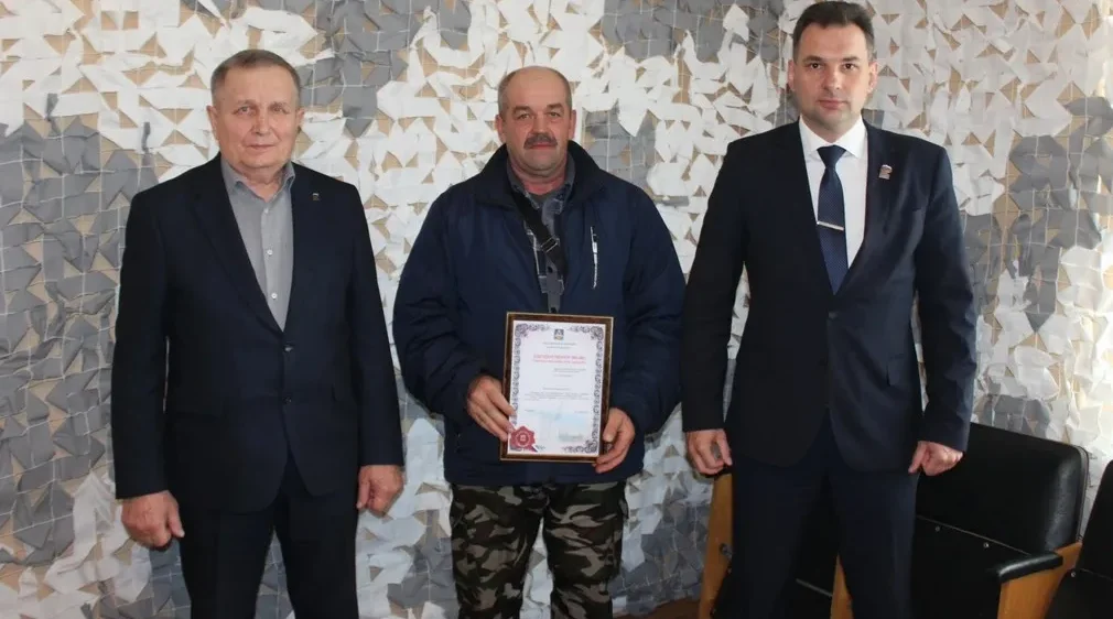 В Суземском районе на Брянщинечествовали работников дорожного хозяйства